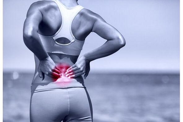 As costas na rexión lumbar poden doer por un esforzo físico excesivo