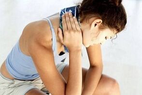 Síntomas e tratamento da osteocondrose cervical na casa